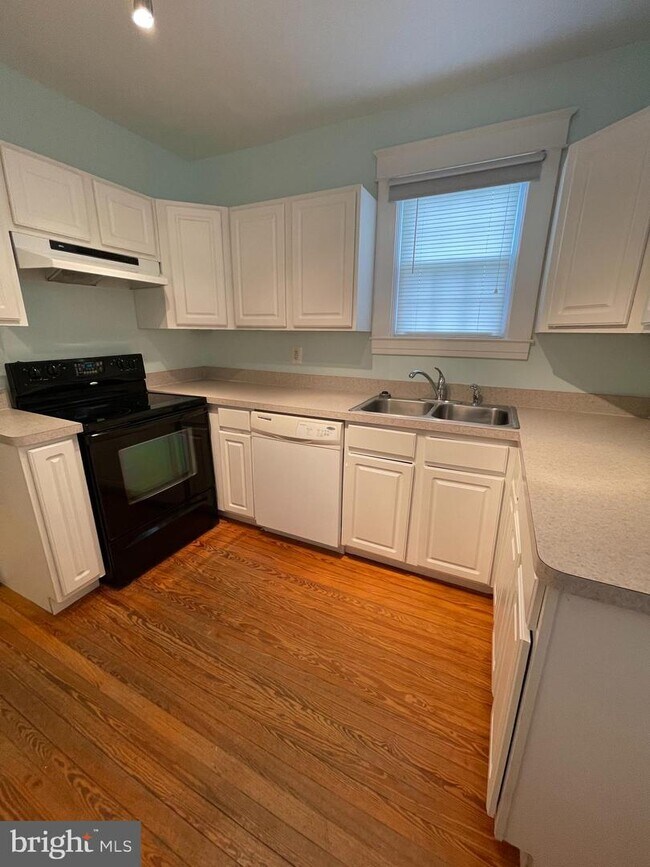 Foto del edificio - 10383 Dahlgren Rd