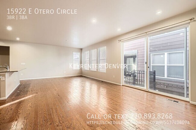 Foto del edificio - Elegant 3-Bed, 3-Bath Luxury Townhome in C...