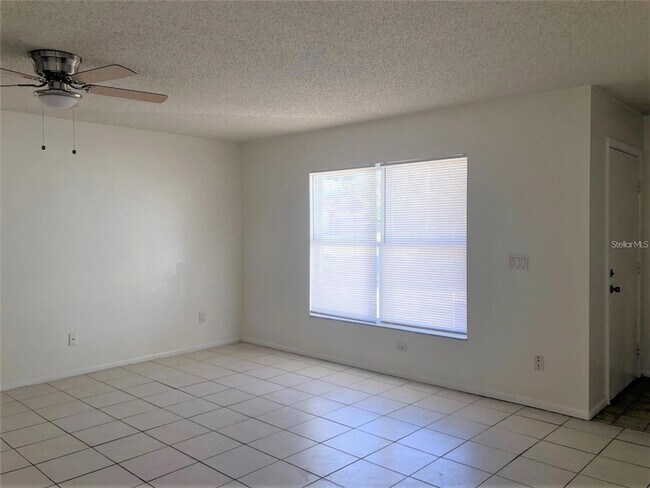 Building Photo - 121 Borada Rd