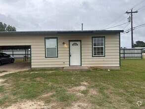 Building Photo - 251 Zimmerman Ave