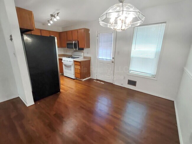 Foto del edificio - 3034 Destin Cir