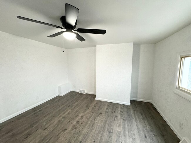 Foto del edificio - 306-306 Pilgrim Way