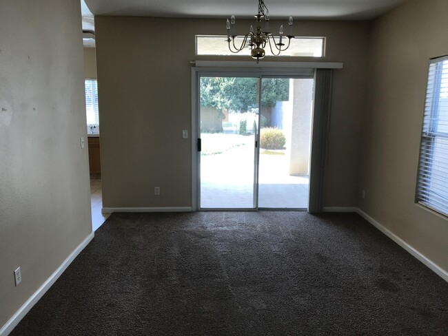 Building Photo - 2652 Pico Ave