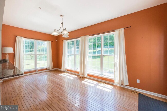Foto del edificio - 460 Gulph Ridge Dr