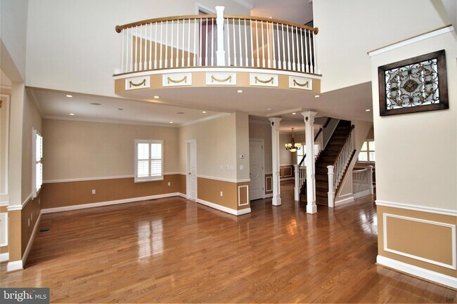 Foto del edificio - 5905 Lone Oak Dr
