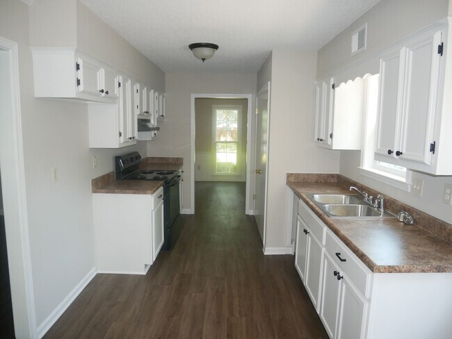 Foto del edificio - 8720 Greenway Rd