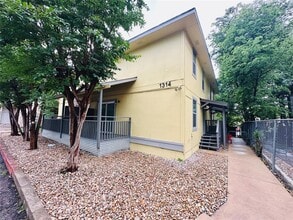 Building Photo - 1314 Southport Dr