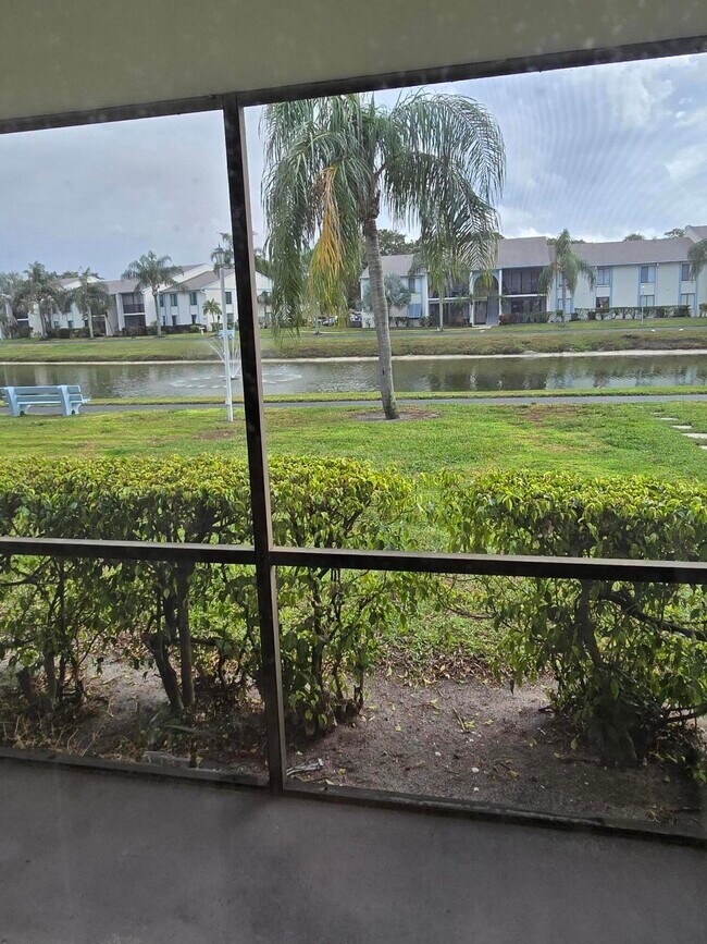 Building Photo - 1106 Green Pine Blvd