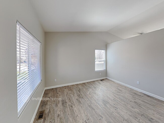 Building Photo - 21844 Silver Meadow Cir