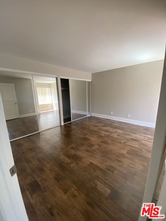 Building Photo - 5916 Las Virgenes Rd