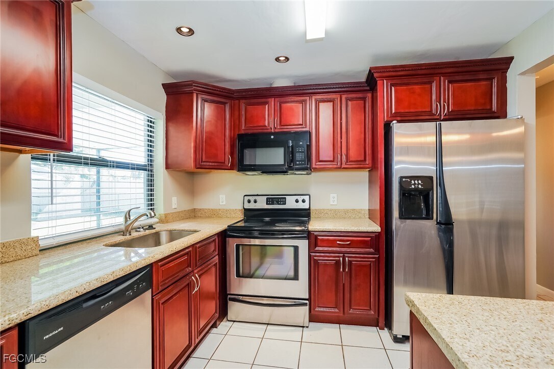 Foto del edificio - 1511 SE 33rd St