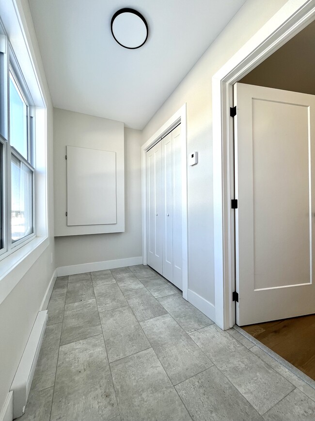 Building Photo - 63 Tigress St