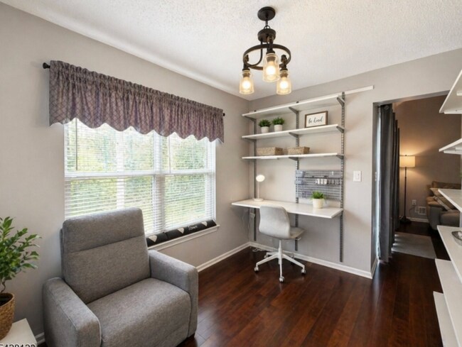 Foto del edificio - 605 Magnolia Ln