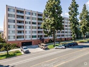 Building Photo - 421 La Fayette Park Pl