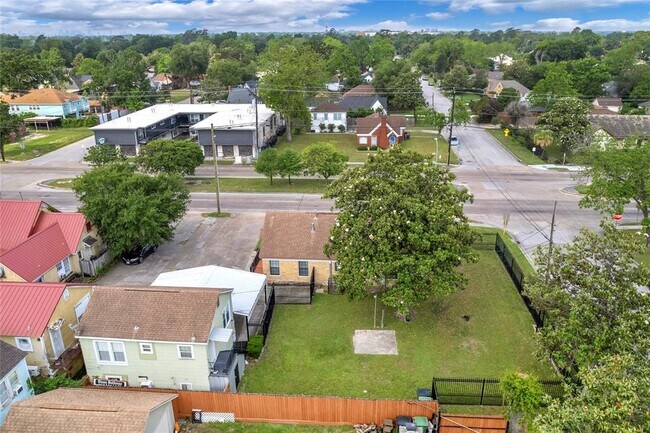 Building Photo - 5012 Irvington Blvd