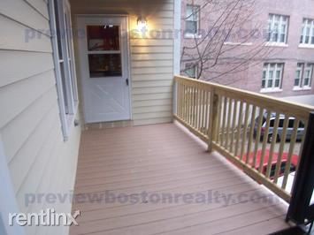 Building Photo - 5 Delaware Pl