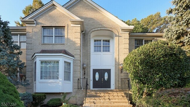 Foto del edificio - 17 Ridge Rd