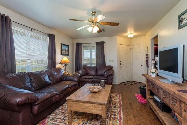Building Photo - November Sub-Lease Duplex at Flying Ace Ra...