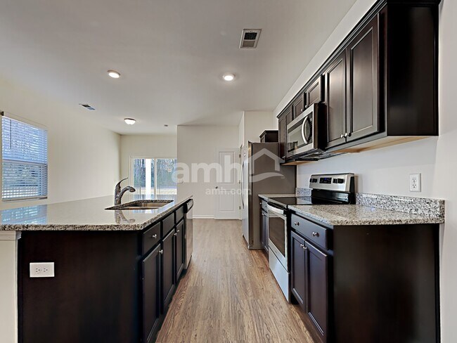 Building Photo - 109 Orion Way