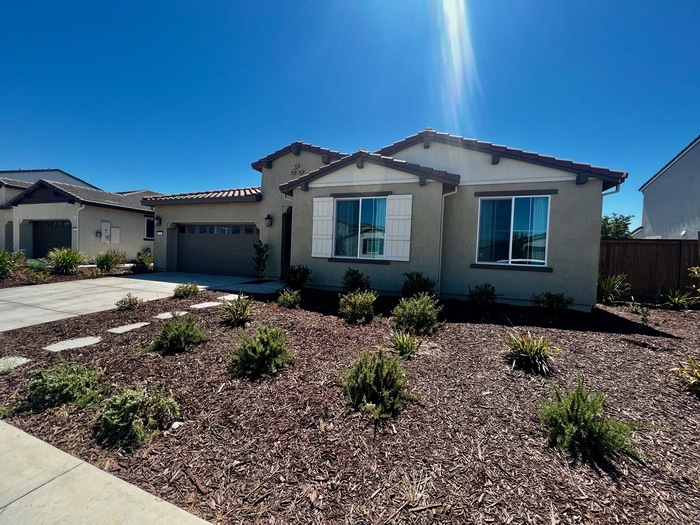 Foto principal - New build 3 bedroom 3 bathroom in DIXON.