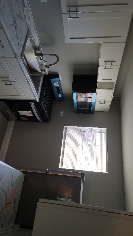 Building Photo - 1132 Hanley St