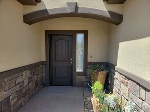 Building Photo - 2520 Blackhawk Dr