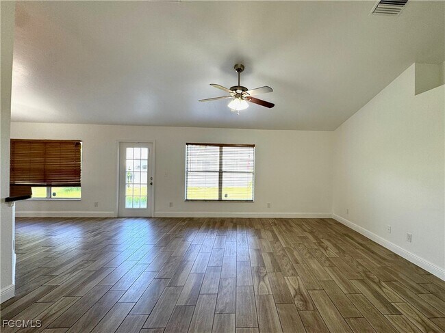 Foto del edificio - 1300 SW 22nd Ave
