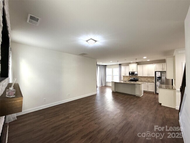 Foto del edificio - 3316 Christopher Jacob Ct