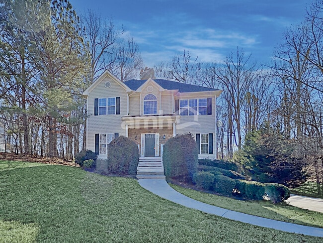 Building Photo - 1045 Fieldstone Dr