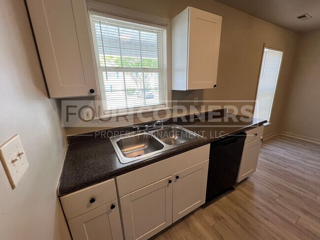 Foto del edificio - Room in Duplex on Beck St