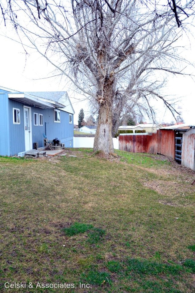 Building Photo - 44 E Sunset Dr