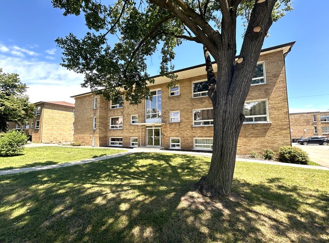 Building Photo - Maurice Park Apartments