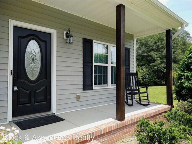 Building Photo - 4 br, 2.5 bath House - 1515 Gray Hill Court