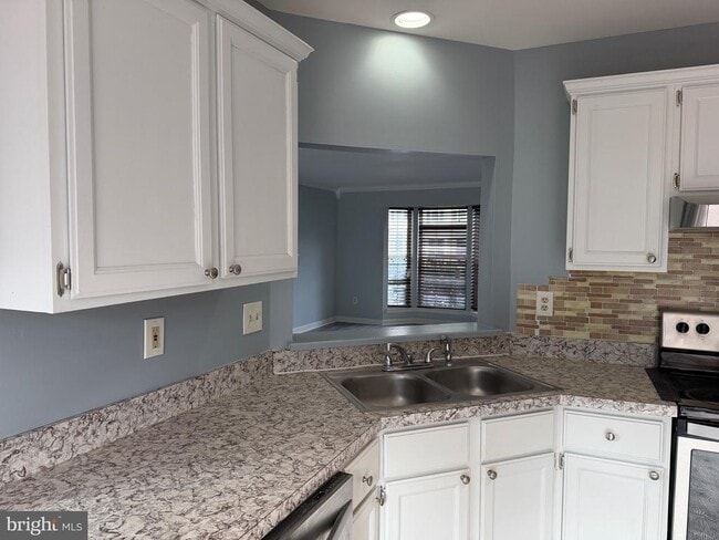 Foto del edificio - 30 Woodhollow Ct