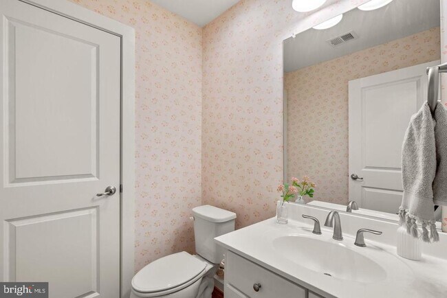 Foto del edificio - 9134 Kenway Ln