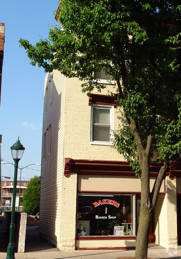 Building Photo - 38-44 E Washington St