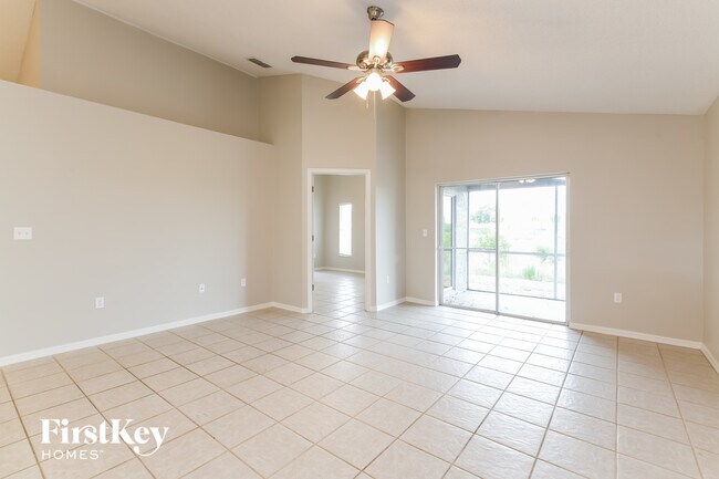 Foto del edificio - 148 Heavenwood Ct