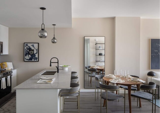 Foto del edificio - 285 NW 32nd St