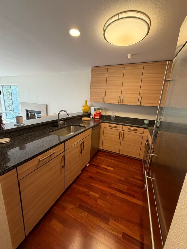 Foto del edificio - 1700 De Anza Blvd