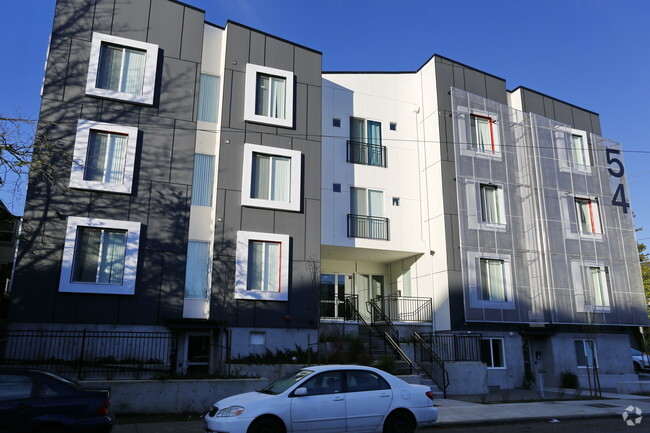 Building Photo - The Den on Brooklyn