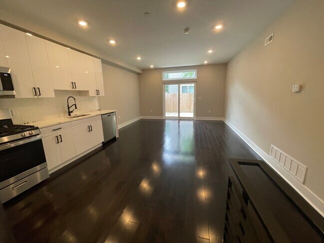 Foto del edificio - 1636 W Thompson St