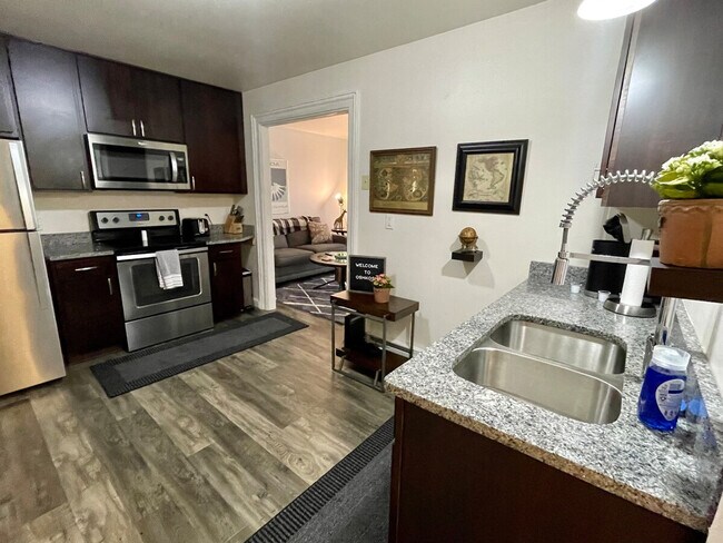 Foto del edificio - 502 N Main St