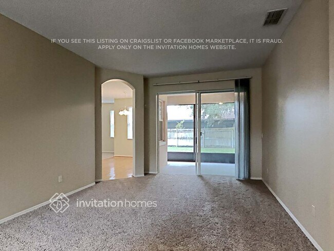 Foto del edificio - 2430 Leaning Pine St