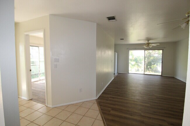 Foto del edificio - 1790 SE Ryecroft Ct
