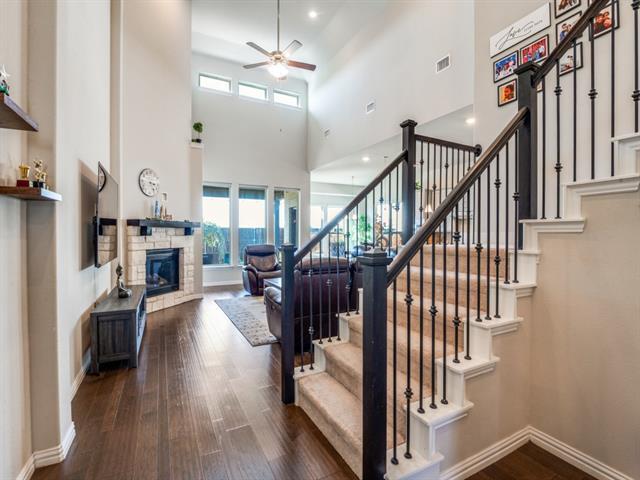 Foto del edificio - 2112 Creekbluff Ct