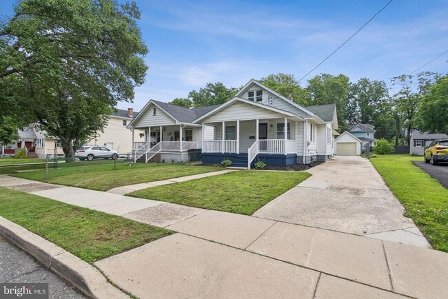 Building Photo - 38 Pressey St