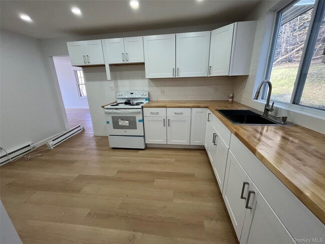 Foto del edificio - 2694 US-9W