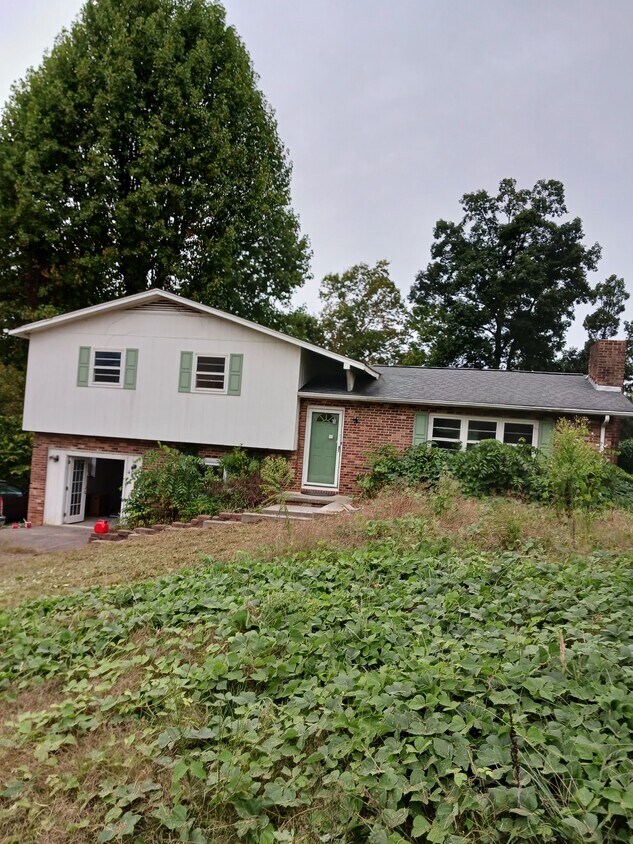 4030 Buff St, Hickory, NC 28602 House Rental in Hickory, NC