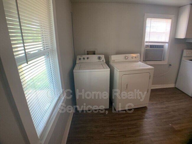 Foto del edificio - 1300 SW 34th St