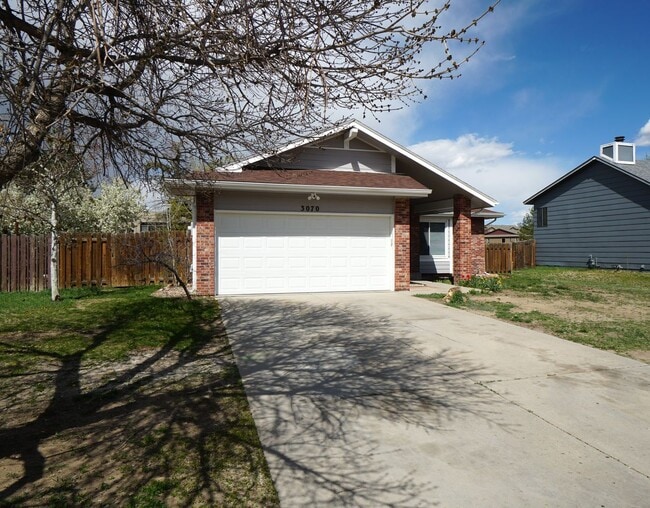 Photo - 3070 Mirage Dr House